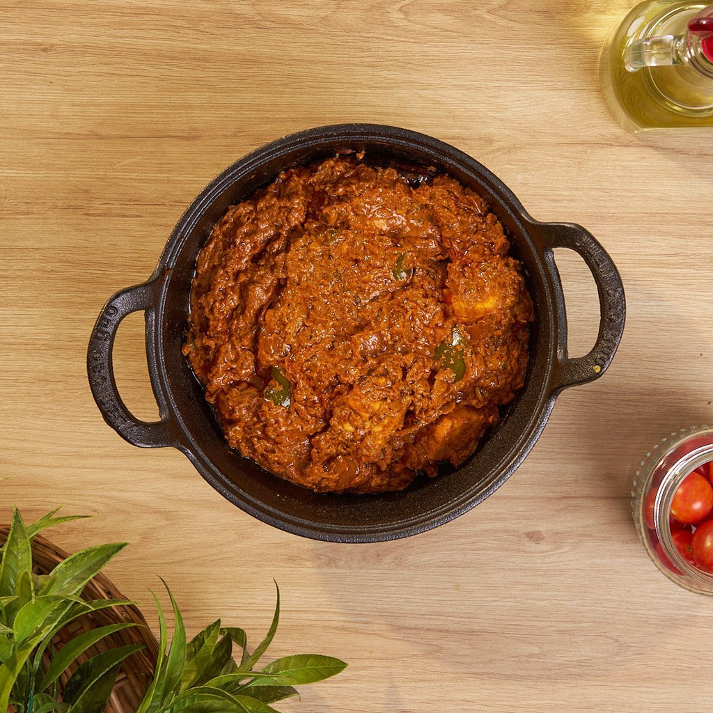 Cast Iron Non-Stick Cooking Pot with Grab Handles And Wooden Lid