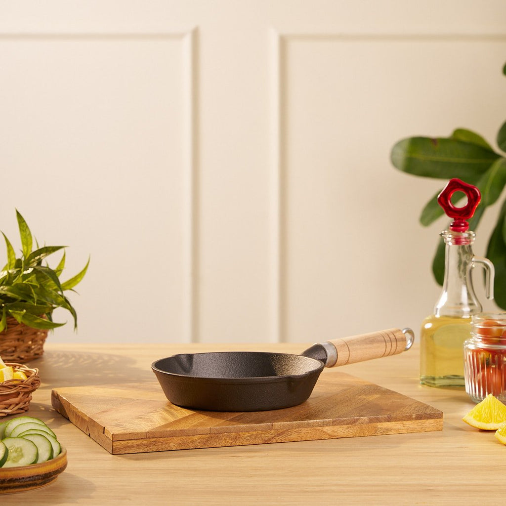 Quick-Heat Cast Iron Frying Pan(16cm)
