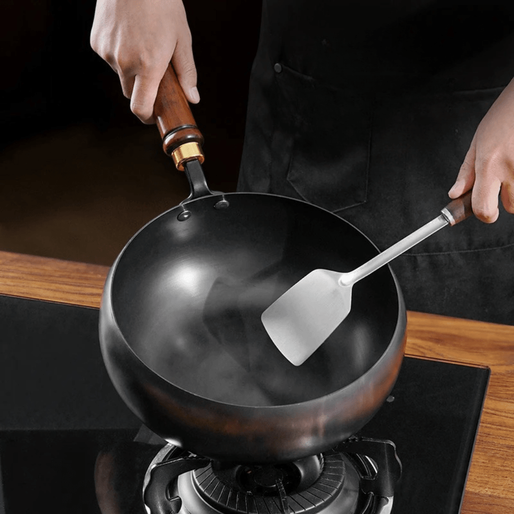 Multi-Purpose Cast Iron Cooking Pot with Wooden Handle (24cm)