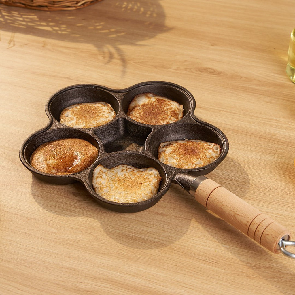 Cast Iron Nonstick Multi-Section Breakfast Frying Pan with Wooden Handle (22cm)