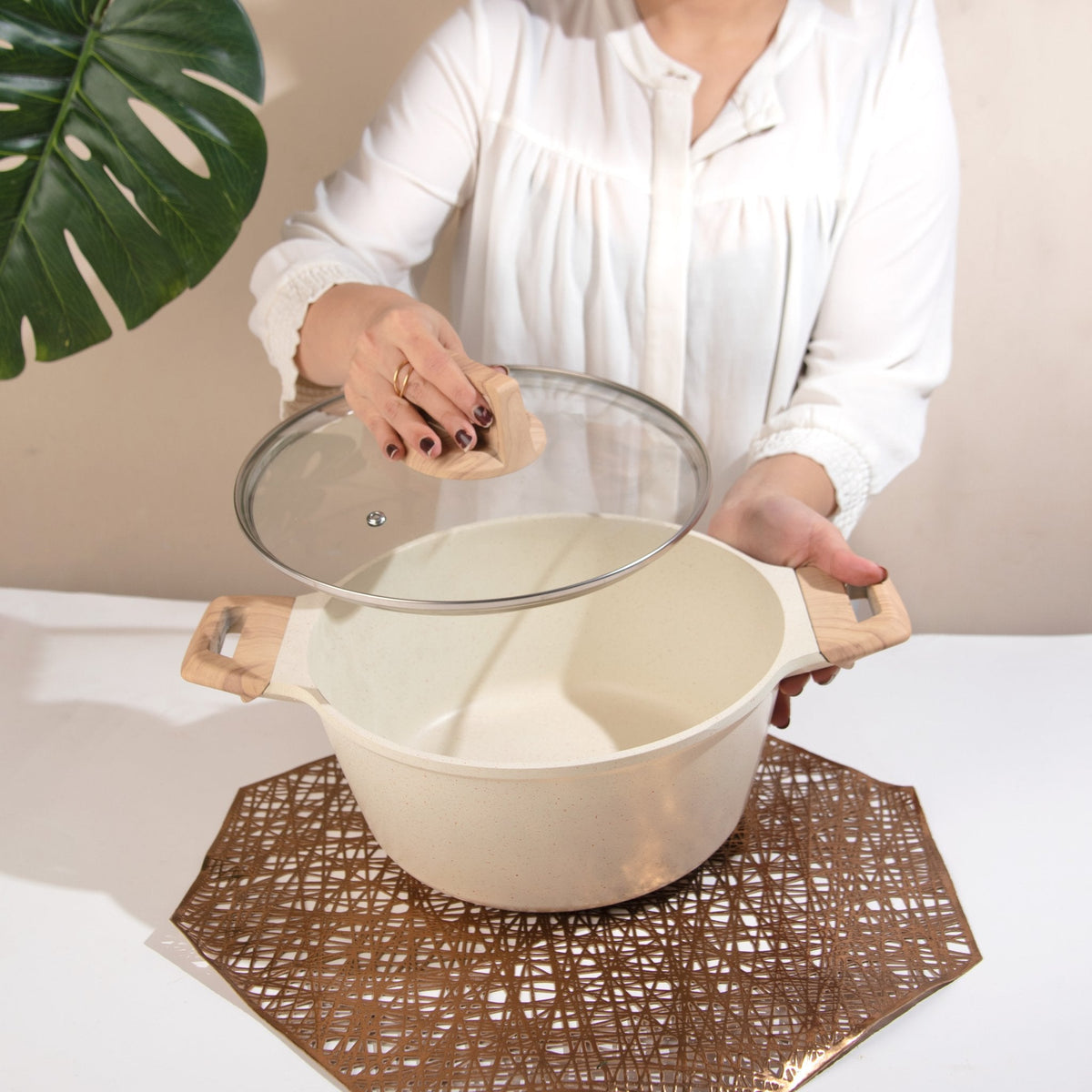 Maifan Stone Non-Stick Sauce Pan with Lid(24cm)