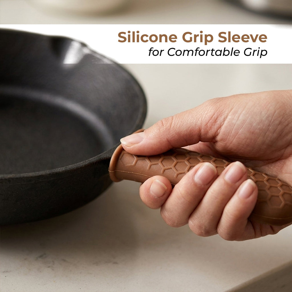 Multi Cooktop Cast Iron Flat Skillet Pan with Silicone Grip(20cm)