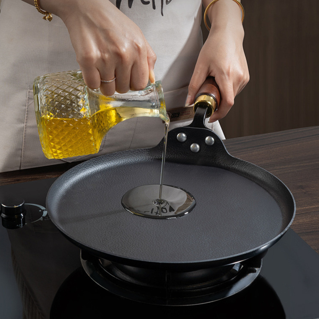Non-Stick Flat Bottom Cast Iron Frying Pan(28cm)