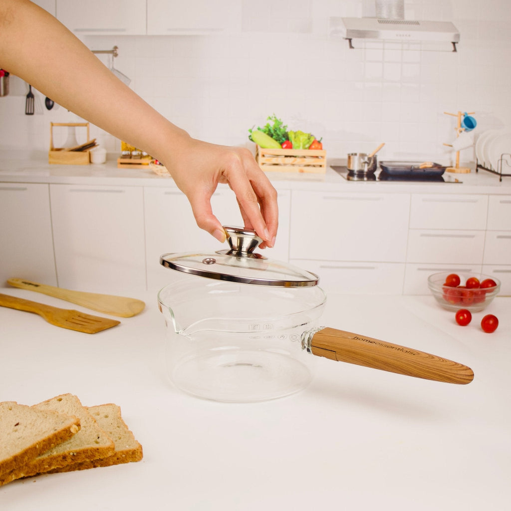 Multi-Functional Borosilicate Glass Pan with Wooden Handle (1300ml)